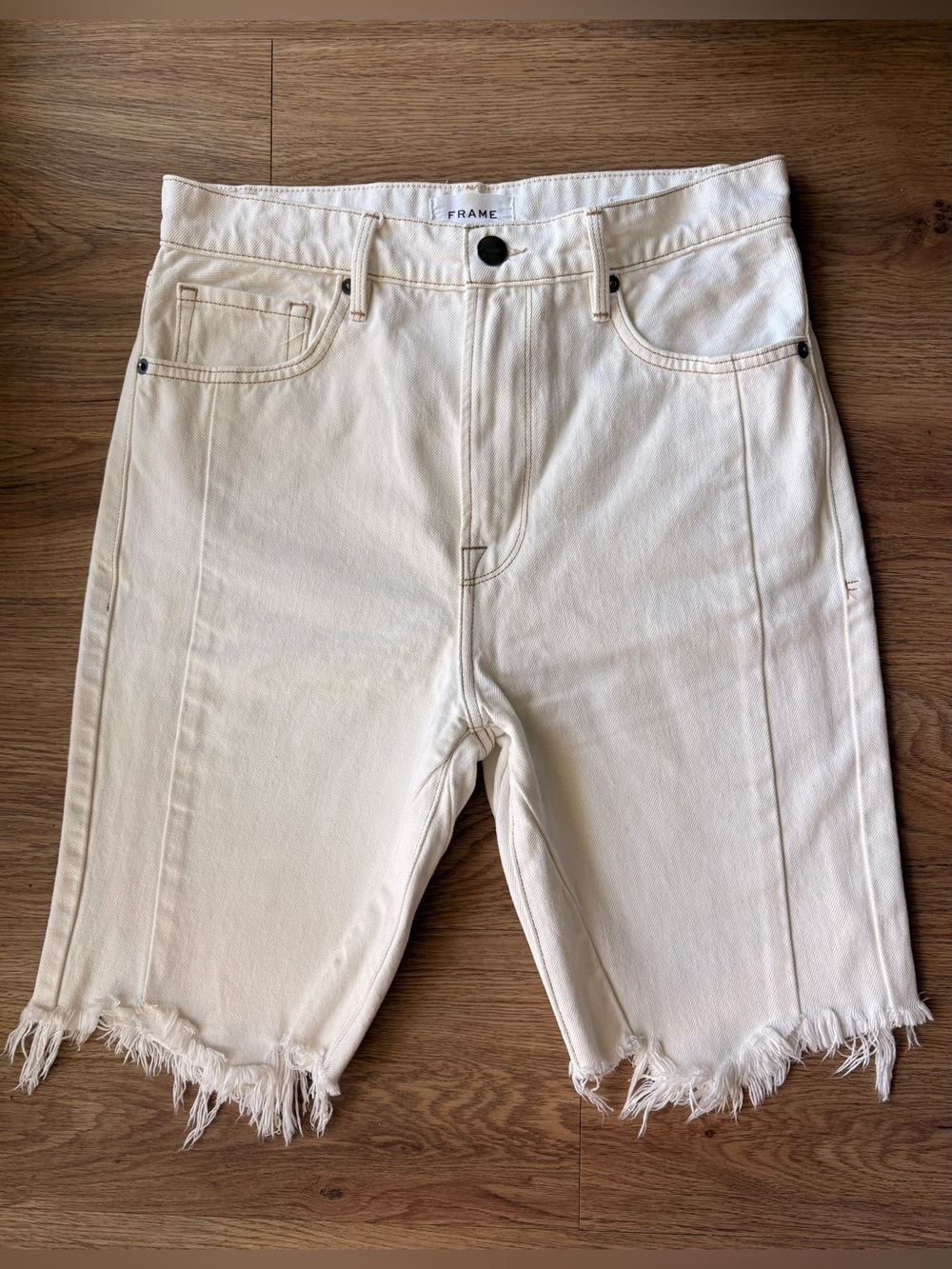 Frame Denim White Frayed Hem “Le Vintage Bermuda” jean shorts size 27”